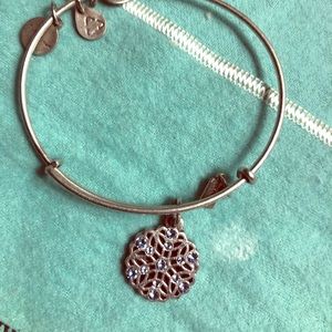 Set of 6 Alex and Ani bracelets!!